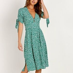 Faithfull the Brand Nina Midi Dress in the Green Vintage Bloom Print